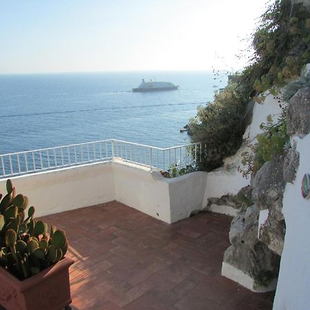 Domus Claudia Hotel Atrani Buitenkant foto
