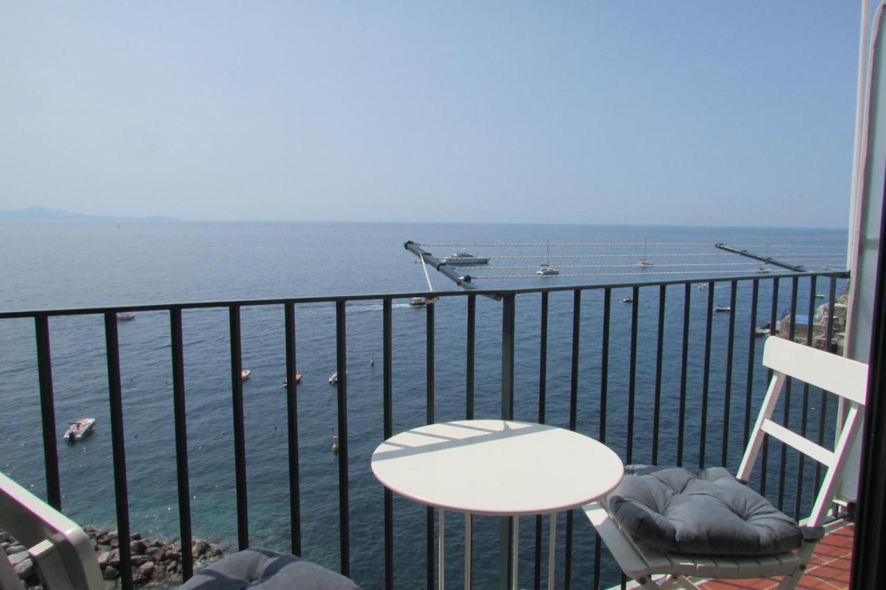 Domus Claudia Hotel Atrani Buitenkant foto