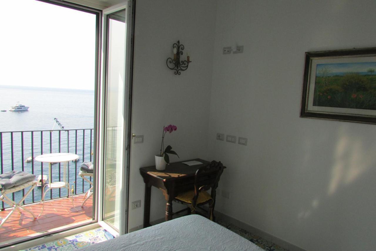 Domus Claudia Hotel Atrani Buitenkant foto