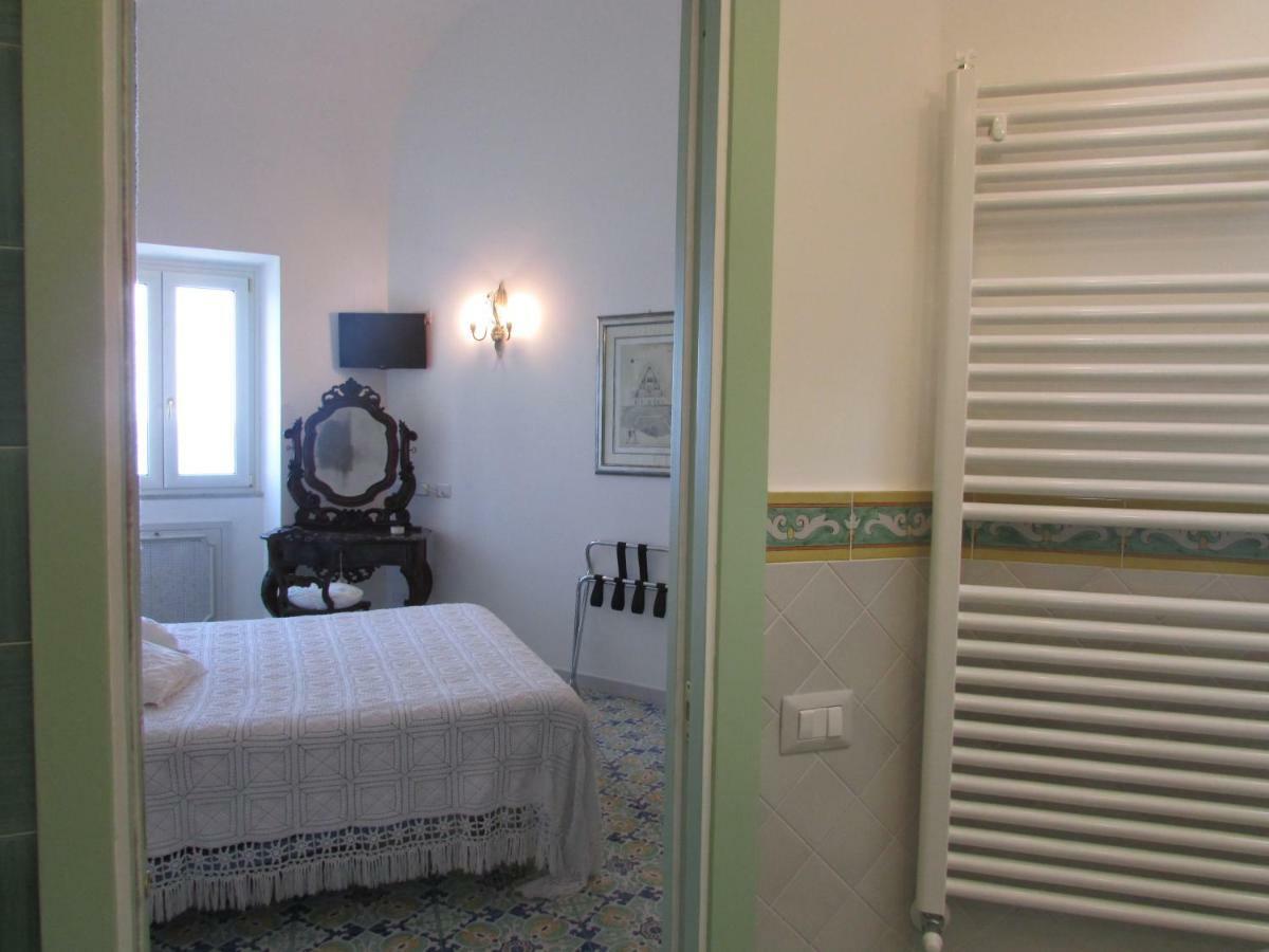 Domus Claudia Hotel Atrani Buitenkant foto
