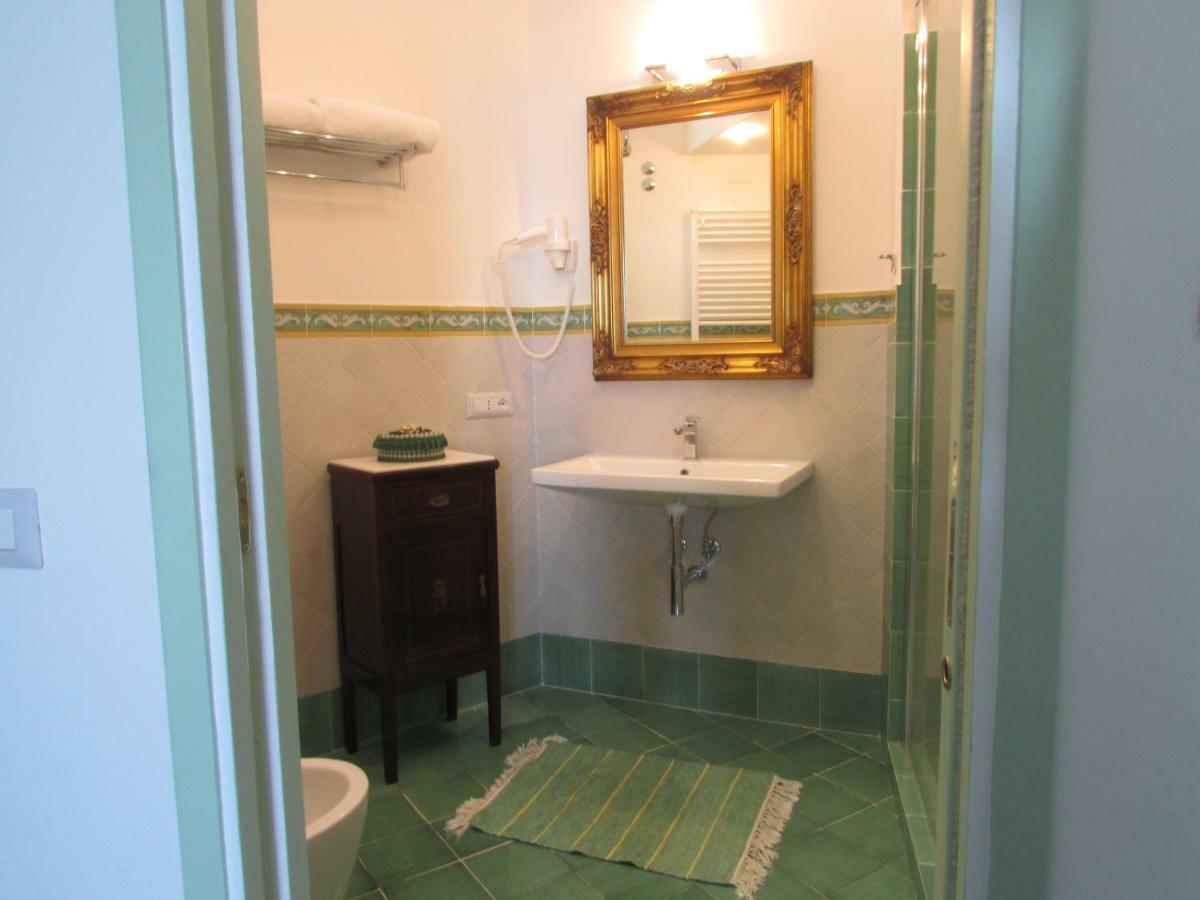 Domus Claudia Hotel Atrani Buitenkant foto